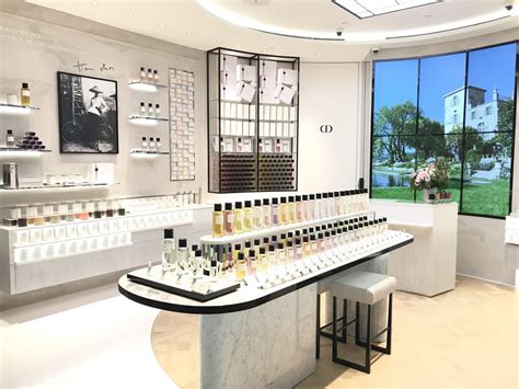 perfume shops in singapore